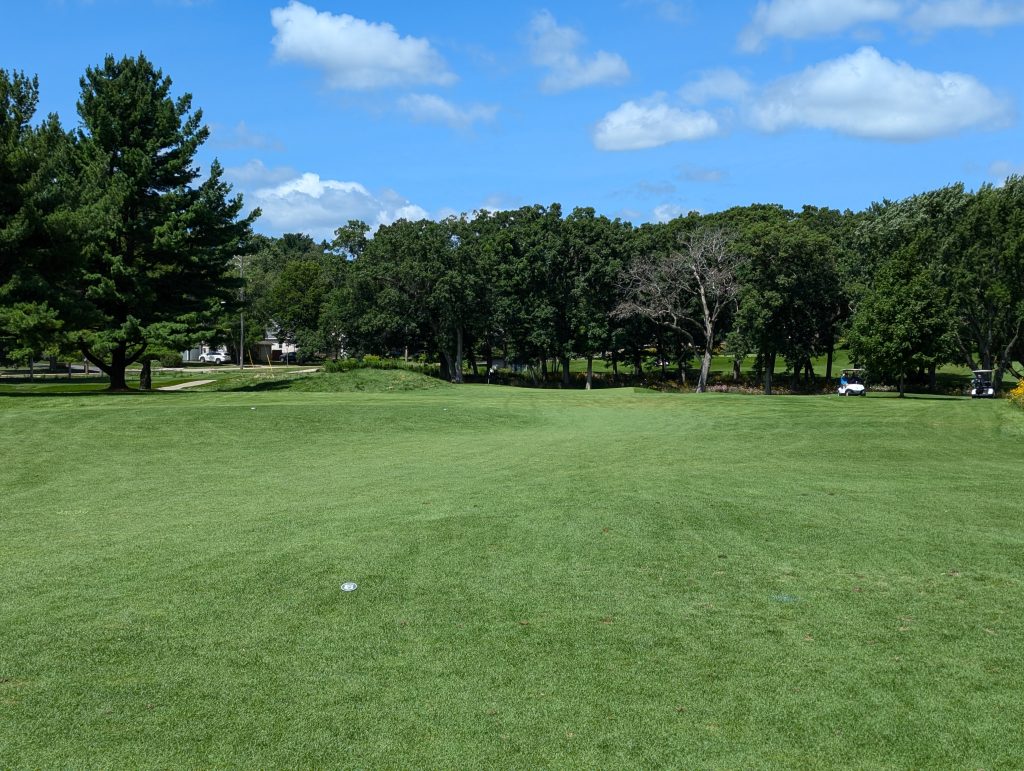 Glen Golf Park 14 PXL 20240810 182701705.NIGHT
