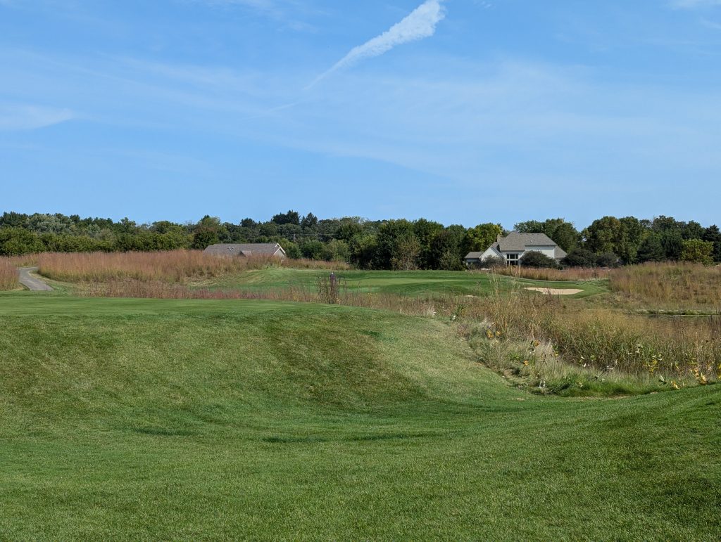 Broadlands Golf Club 16 PXL 20240915 160527182.MP2