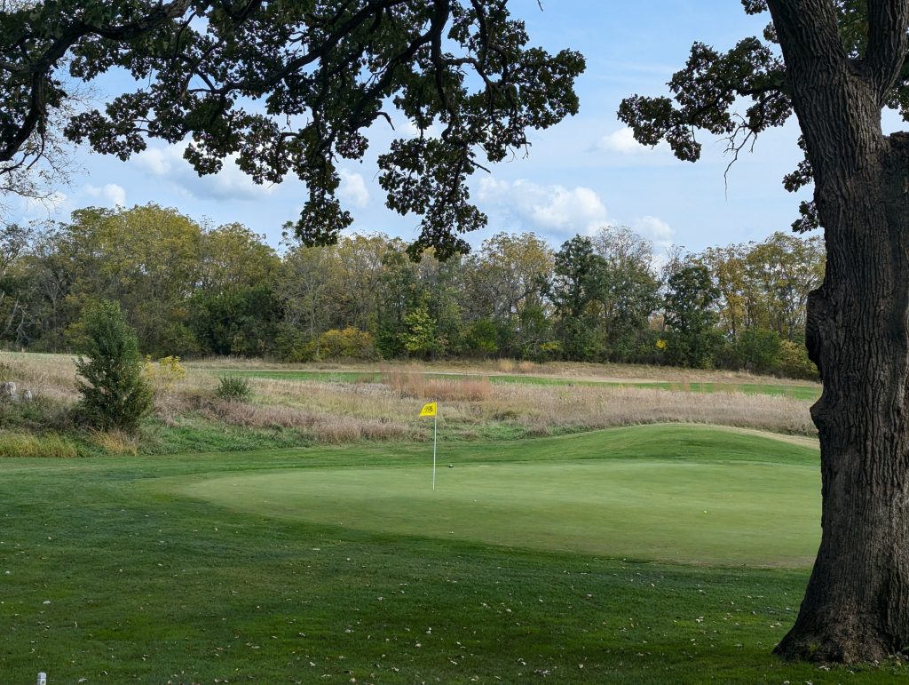 Broadlands Golf Club 10 PXL 20240915 185450960.MP2