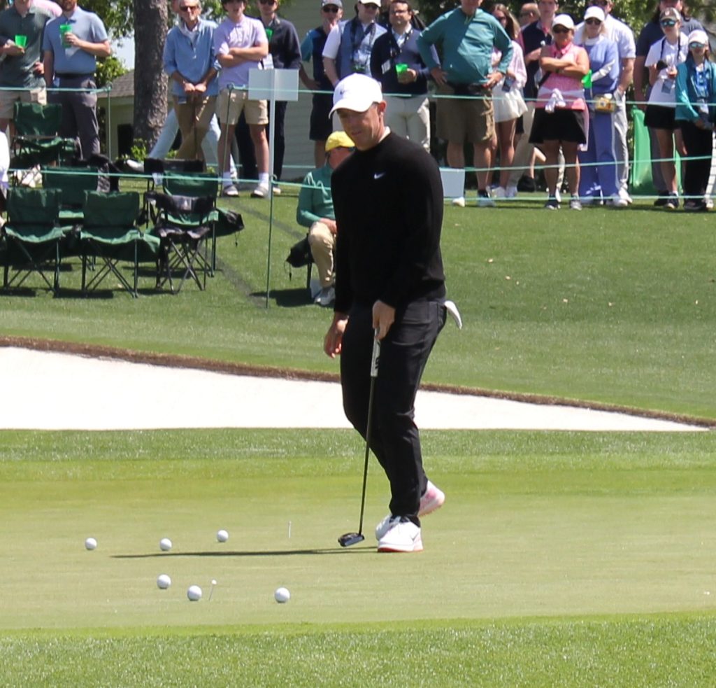 Rory Hole 18 Putting